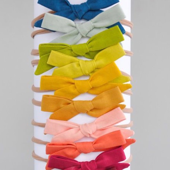 Hand tied bows - Picture 1 of 1